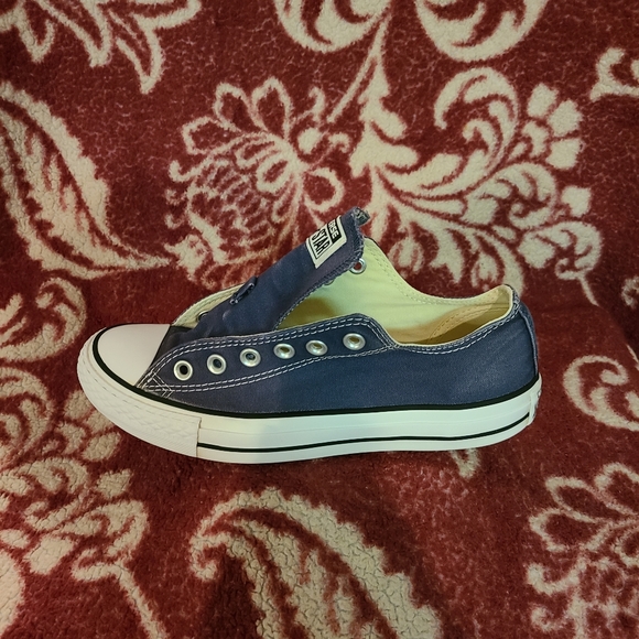 Converse Chuck Taylor's Blue - Picture 4 of 16